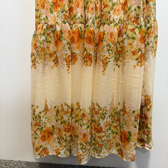 TAYLOR Yellow & White Floral Tiered Smocked Waist Tie Sleeve Midi Dress S Small - Picture 13 of 13